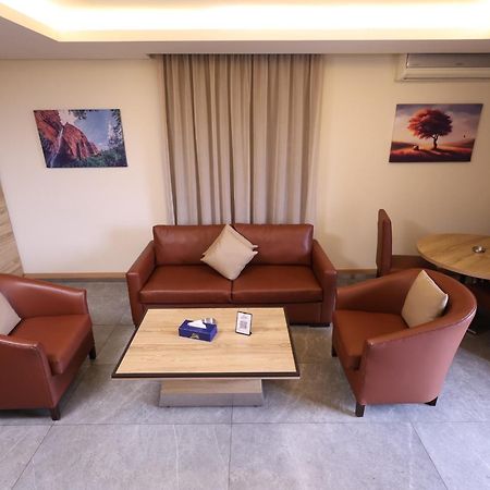 Ibiza Hotel Jounieh Ngoại thất bức ảnh