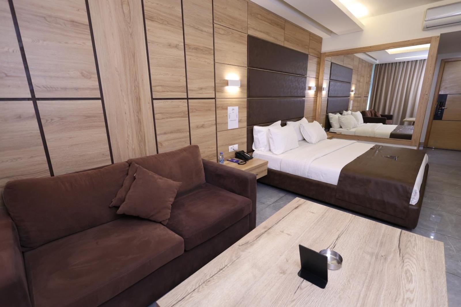 Ibiza Hotel Jounieh Ngoại thất bức ảnh